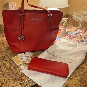 Michael Kors Purse & Wallet Set